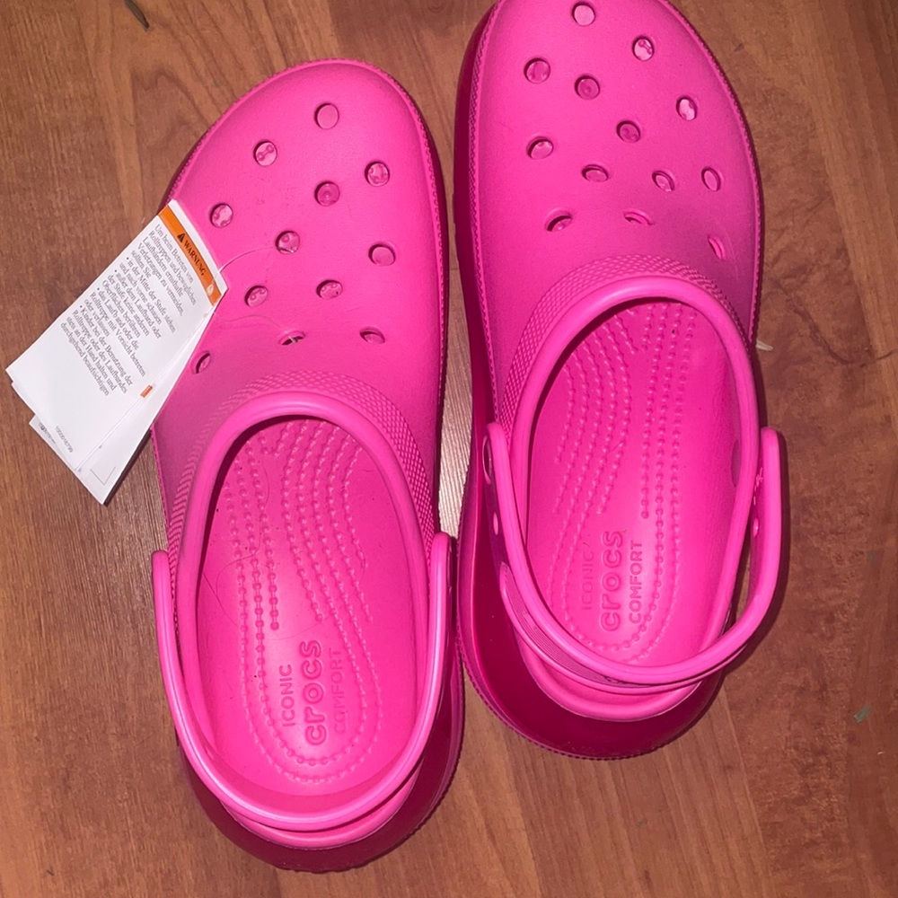 NWT Pink Mega Crush Crocs Clog